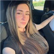 Soy muy ambiciosa,. Vivo en Sant Boi de Llobregat y tengo muchas ganas de enseñar.